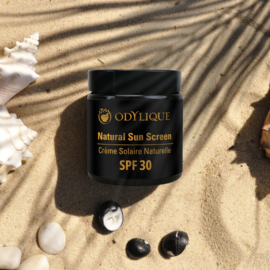 Your Guide to Mineral Sunscreen: What It Is, How It Works and Why It Might Be Right for You