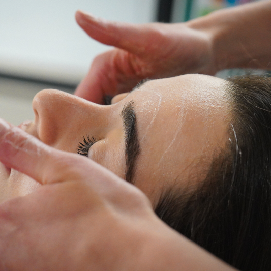 Holistic Facial (30 Minutes)