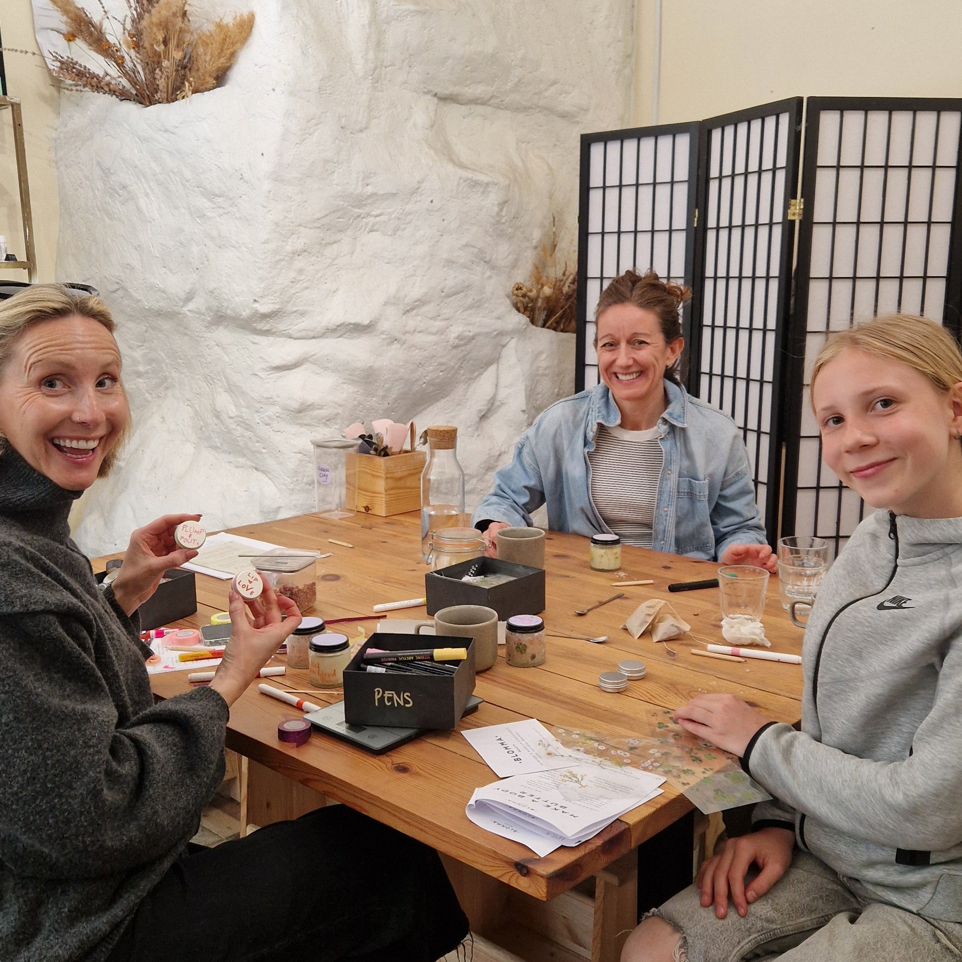 pupils at blomma beauty's natural skincare making day